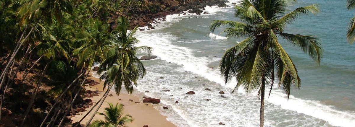गोव्यात पोहोचणाऱ्या पर्यटकांना तिथे पोहोचल्यावर लगेच क्वारंटाइन व्हावं लागणार नाही. त्यासाठी सरकारने त्यांना दोन पर्याय दिले आहेत. (Photo: goa-tourism.com)