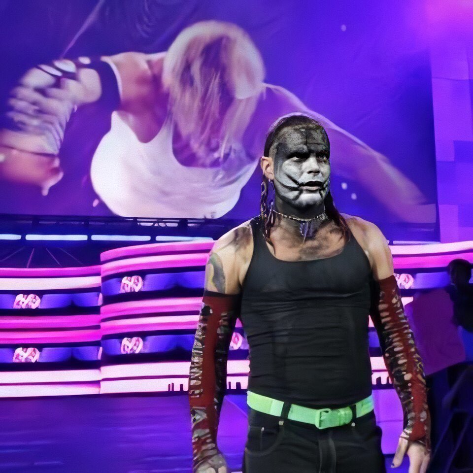 क्रमांक ३ - जेफ हार्डी (jeff hardy) जेफ हार्डी WWE मधील सर्वात स्टाईलिश खेळाडूंपैकी एक म्हणून ओळखला जातो. (फोटो सौजन्य इन्स्टाग्राम)