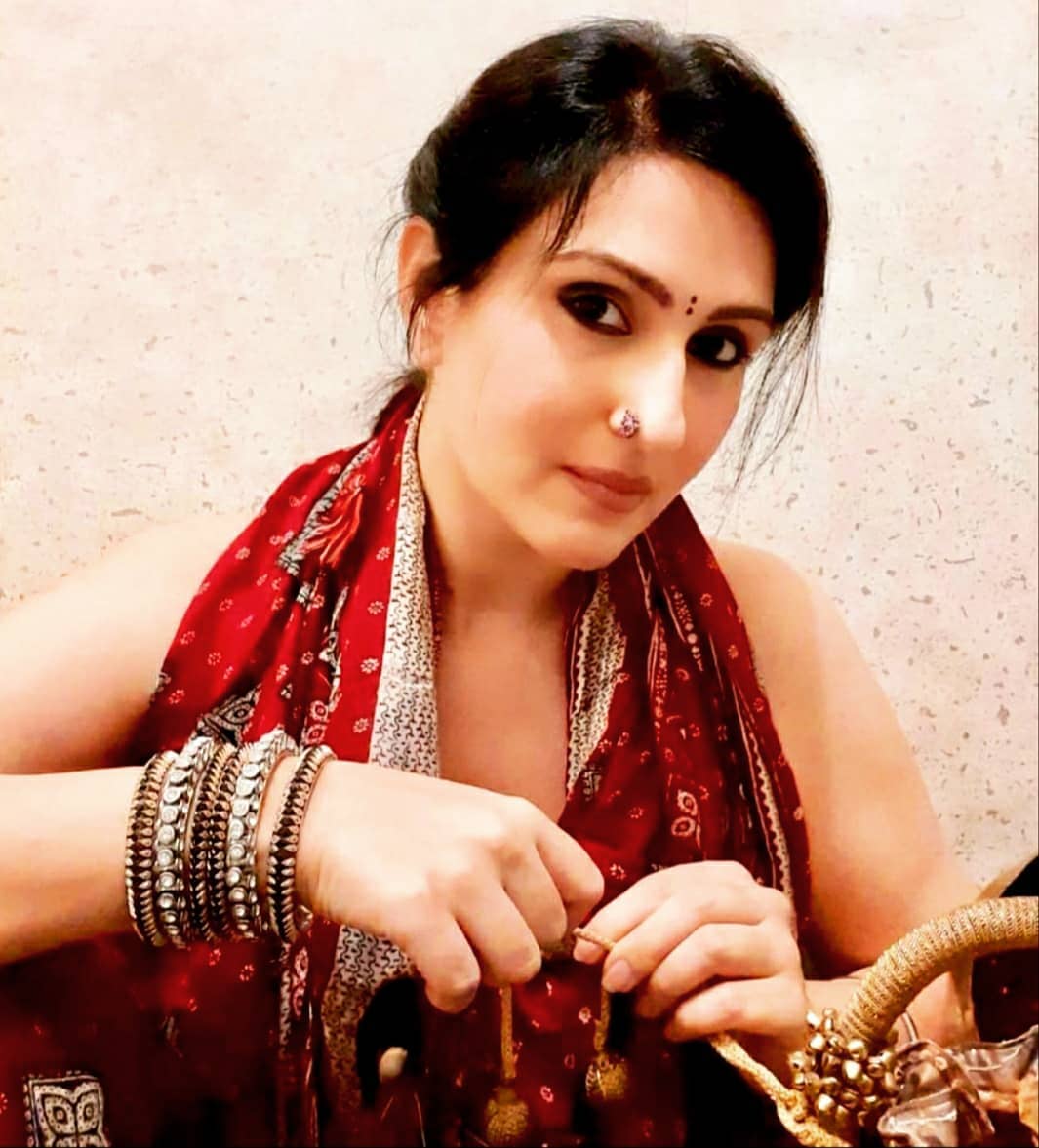 जुही बब्बरला बॉलिवूडमध्ये फार यश मिळाले नाही. तिने नंतर जिम्मी शेरगीलसोबत 'यारा नाल बाहरन' या पंजाबी चित्रपटात काम केले. हा चित्रपटाने चांगला व्यवसाय केला.