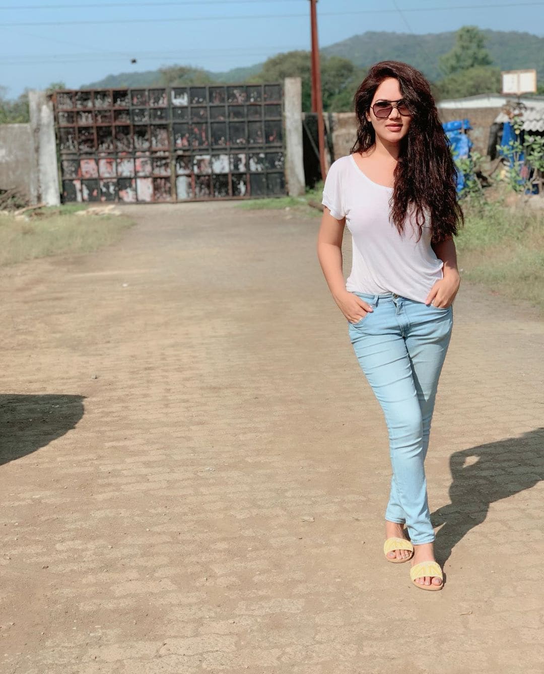 आश्चर्याची बाब म्हणजे कामनाने या मालिकेत चक्क ९ मुलांच्या आईची भूमिका साकारली आहे. (फोटो सौजन्य इन्स्टाग्राम)