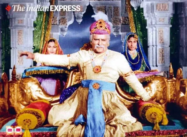 'मुगल ए आझम' या चित्रपटाचं नाव कलाविश्वात सुवर्णाक्षराने कोरलं गेलं आहे. तब्बल १४ वर्षांच्या अथक परिश्रमानंतर के. आसिफ यांनी हा चित्रपट तयार केला. (Source: Photo by Express archives)