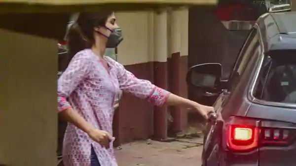 रियाची १४ दिवसांच्या कोठडीत रवानगी करण्यात आलेली असून कोर्टाने जामीन नाकारला आहे. संग्रहित (फोटो - पीटीआय)