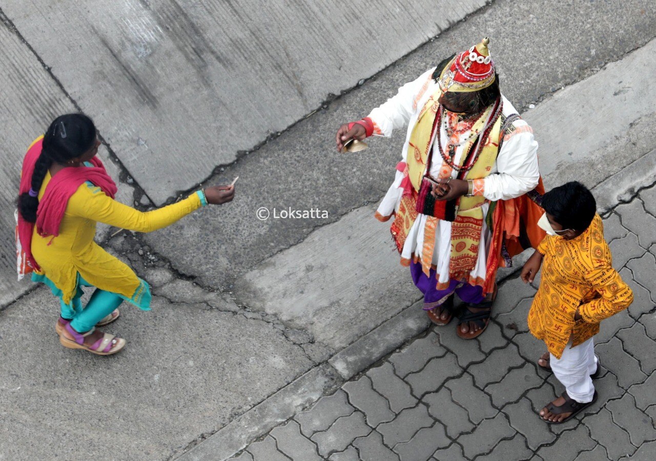लॉकडाउनच्या काळात वासुदेवांनाही संकटाचा सामना करावा लागला.
