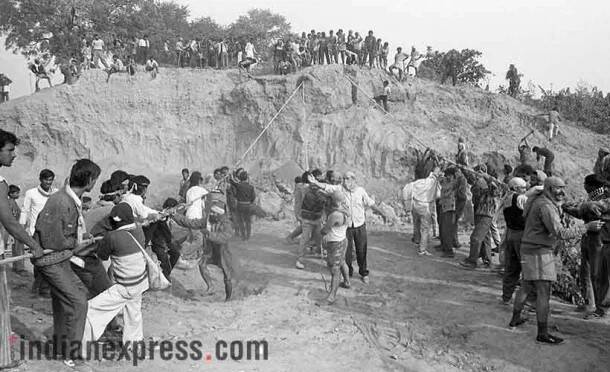 याप्रकरणी विनय कटीयार, साध्वी रितंभरा, सतीश प्रधान, चंपत राय बन्सल यांची नावं चार्जशीटमध्ये दाखल करण्यात आली. (फोटो सौजन्य - प्रवीण जैन)