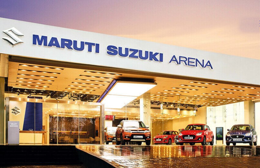 देशातील लाखो लोकं आजही नवीन कार घेण्याचं स्वप्न बघत आहेत. पण लाखोंच्या घरात असलेली किंमत आणि ईएमआयचा बोजा यामुळे अनेकांना कार खरेदी करणं शक्य होत नाही. अशात देशातील सर्वात मोठी कार उत्पादक कंपनी Maruti Suzuki ने एक खास सर्व्हिस सुरू केली आहे.