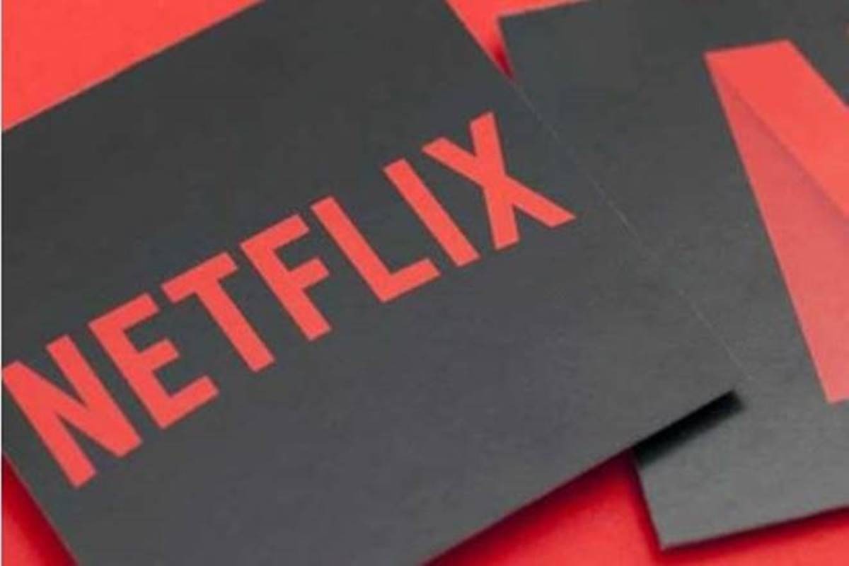 काही दिवसांपूर्वीच Netflix ने आपला युजर इंटरफेस देखील हिंदीमध्ये लाँच केला आहे. हा युजर इंटरफेस केवळ भारतातच नव्हे तर जगभरासाठी आहे. म्हणजे कुठल्याही भागामध्ये Netflix ची भाषा बदलून आता हिंदी करता येईल.