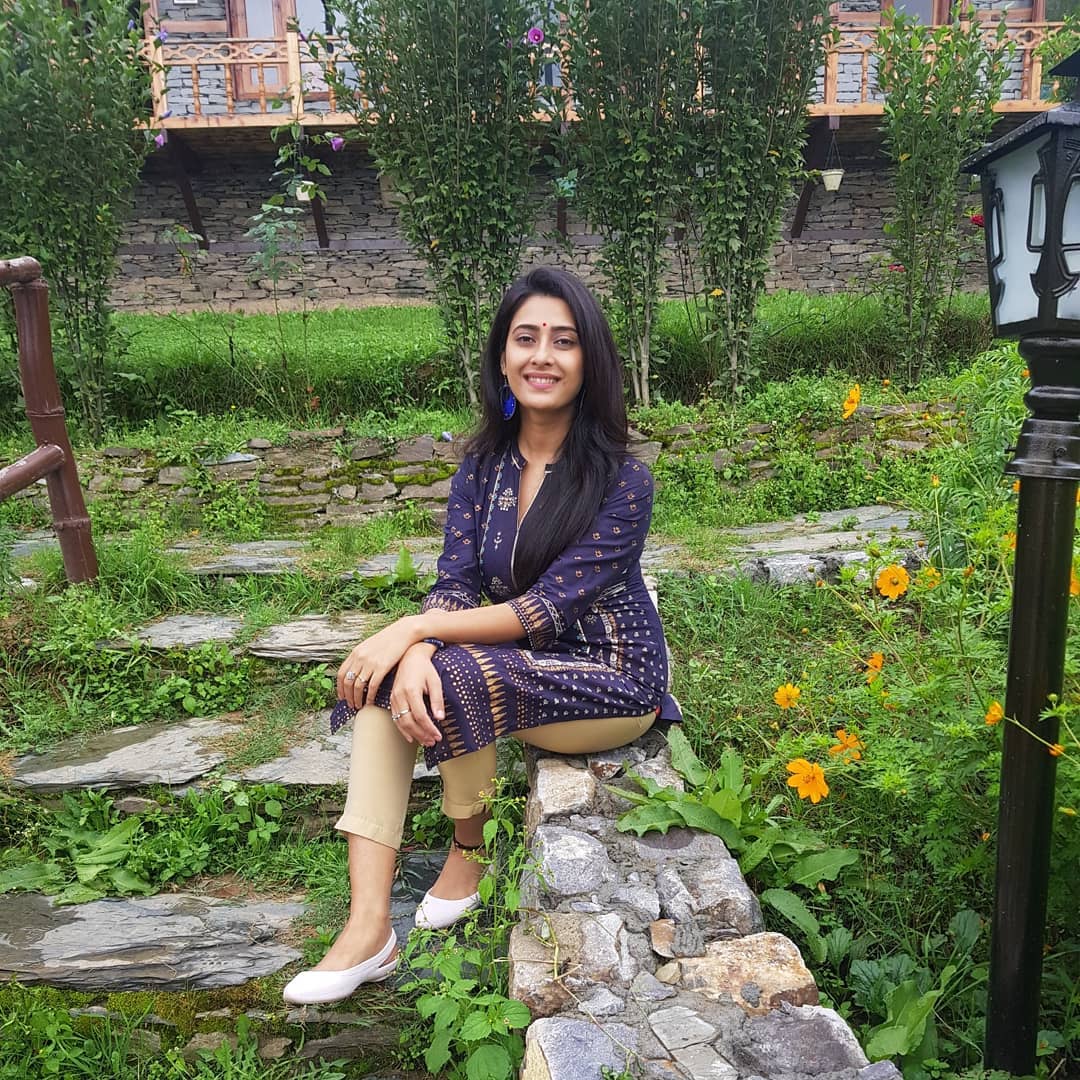 लक्षवेधी बाब म्हणजे या चौकशीदरम्यान सारा अली खान, रकुल प्रित सिंह, सिमोन खंबाटा, श्रद्धा कपूर, नम्रता शिरोडकर, दीपिका पदुकोण, दिया मिर्झा यांसारख्या अनेक नामांकित कलाकारांची नावं समोर आली. (फोटो सौजन्य इन्स्टाग्राम)