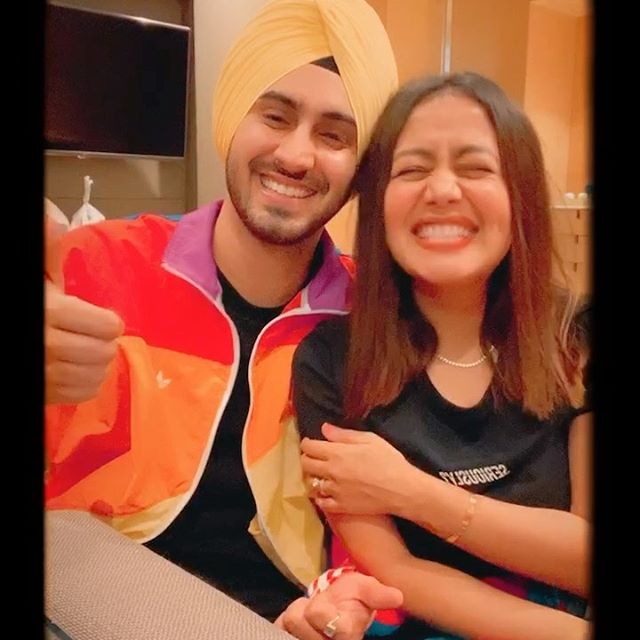 टाइम्स ऑफ इंडियाने दिलेल्या वृत्तानुसार नेहा आणि रोहनप्रीत या महिन्यात लग्न बंधनात अडकणार आहेत.