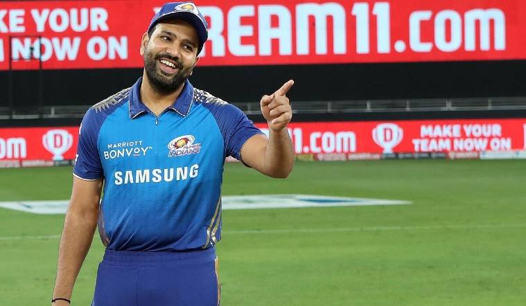 IPL 2020 : मी छडी घेऊन खेळाडूंच्या मागे लागत नाही – रोहित शर्मा