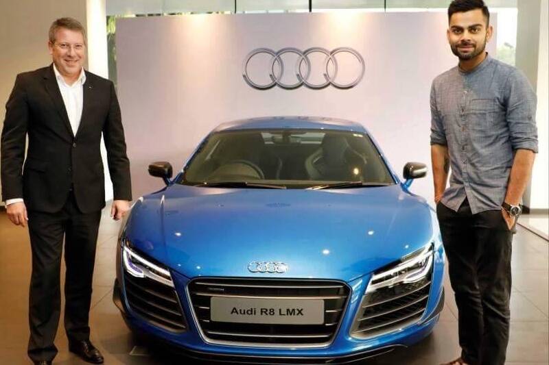 Audi R8 LMX Limited Edition : कोहलीकडे ऑडी R8s दोन महागड्या गाड्या आहेत. त्यापैकी एक मर्यादित एडिशनची आहे. या गाडीची किंमत २ कोटी ९७ लाख रुपये आहे.