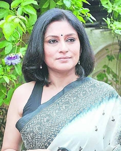 रुपा गांगुली हे बंगाली चित्रपट सृष्टीतील एक मोठे नाव आहे. राष्ट्रीय पुरस्कारासह त्यांना अनेक पुरस्कार मिळाले आहेत.