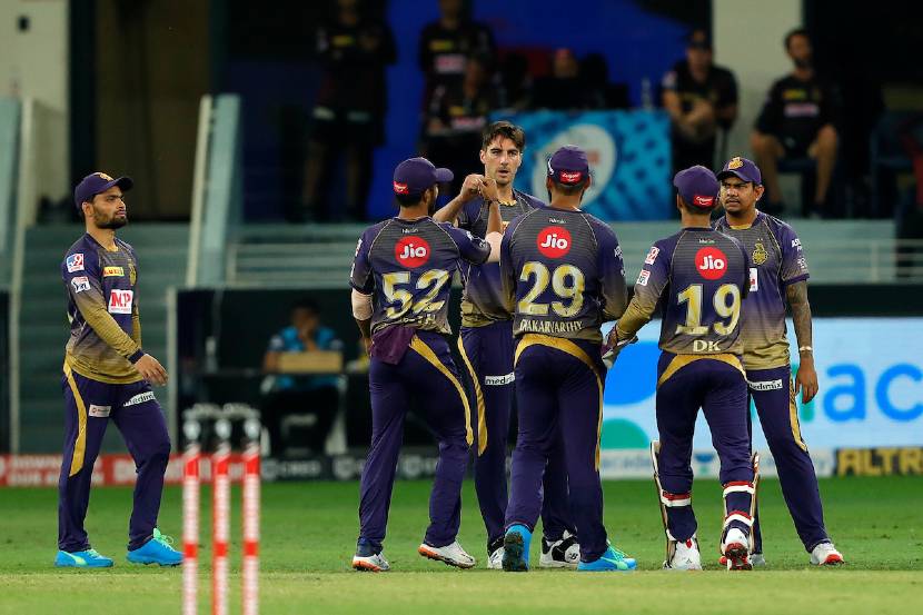 IPL मध्ये चांगली कामगिरी करणारे आणि टीम इंडियासाठी वेटींग लिस्टवर असणारे अनेक खेळाडू सध्या शर्यतीत आहे. पण भारतीय संघात स्थान मिळालं नसलं तरीही हे खेळाडू आयपीएलच्या माध्यमातून कोट्यवधी रुपये कमावत आहेत. आजआपण अशाच खेळाडूंबद्दल जाणून घेणार आहोत...