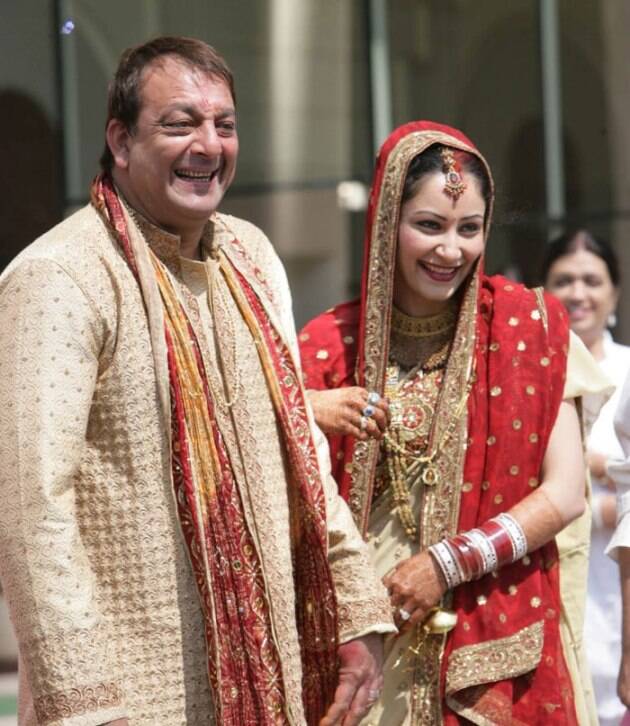 अभिनेता संजय दत्त आणि मान्यता यांनी २००८मध्ये गोव्यामध्ये अत्यंत खासगी पद्धतीने लग्न केले.