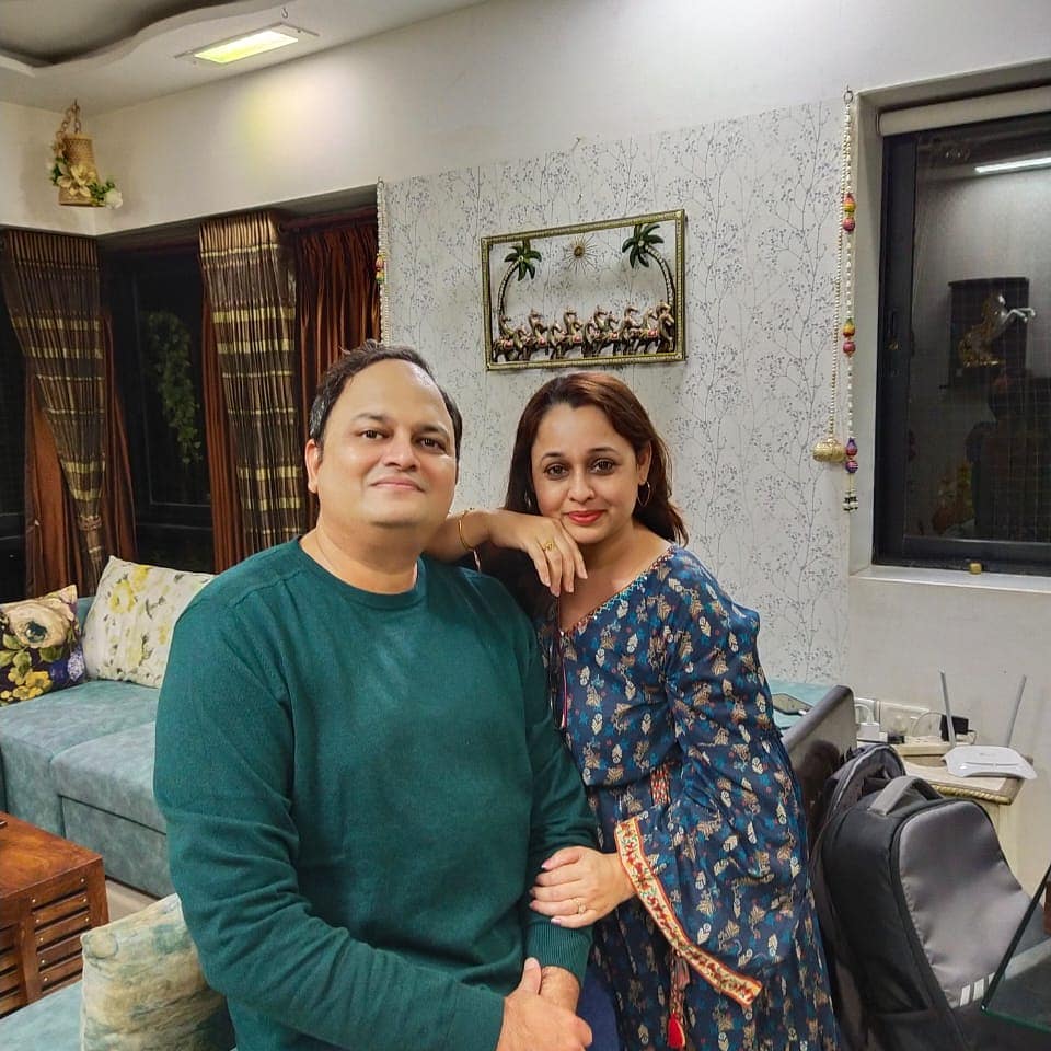 समीर जोशी असे सोनालिका जोशी यांच्या नवऱ्याचे नाव आहे.
