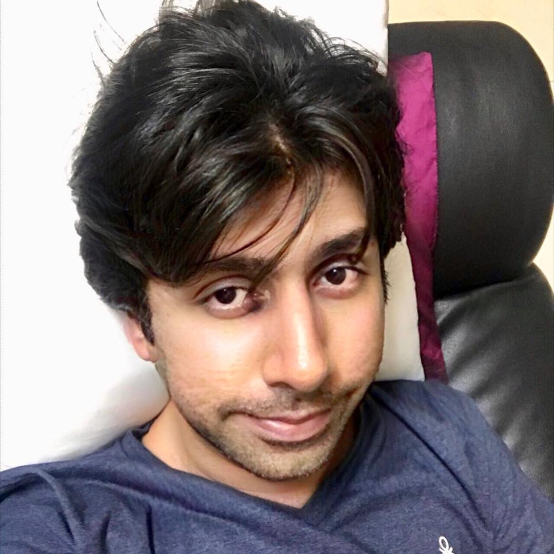 २०१७ मधील केन घोष दिग्दर्शित 'एक्सएक्सएक्स' या वेबसिरीजचे लेखन तनवीरने केले आहे.
