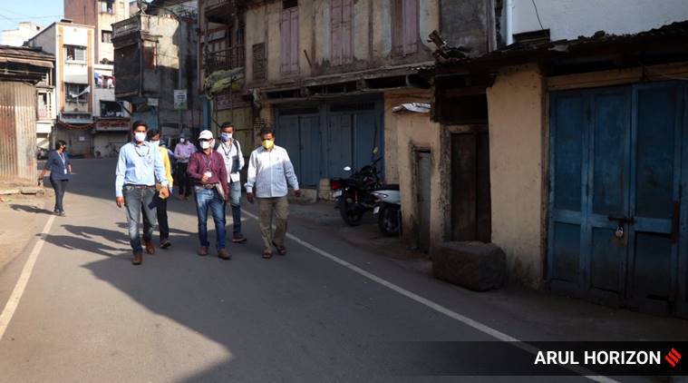 विवाह सोहळ्यासाठी पोलिसांची परवानगी घेणं बंधनकारक असणार आहे. परवानगीसाठी सिंगल विंडो सिस्टिम सुरू करण्यात येणार आहे.