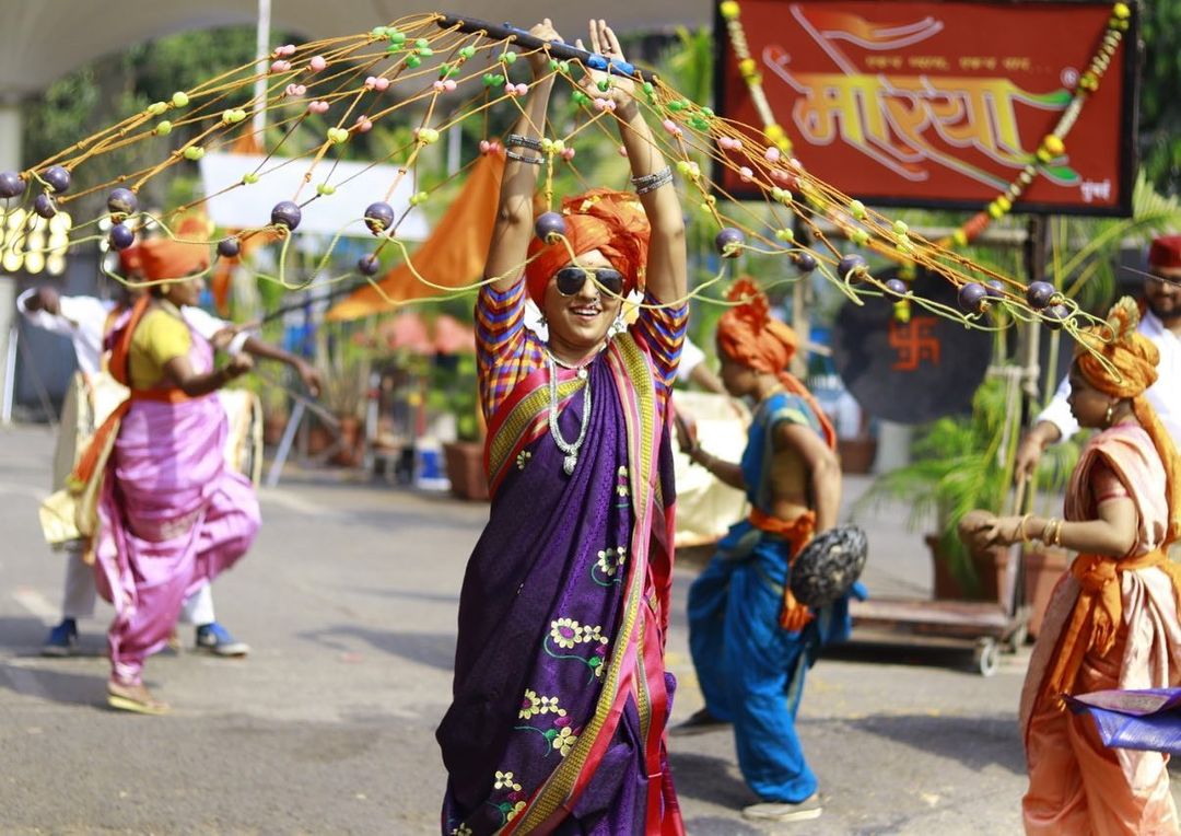 उत्तम अभिनय कौशल्य आणि गोजिरवाणा चेहरा यांच्या जोरावर प्रेक्षकांच्या मनावर राज्य करणारी गौतमी देशपांडे विशेष लोकप्रिय आहे.