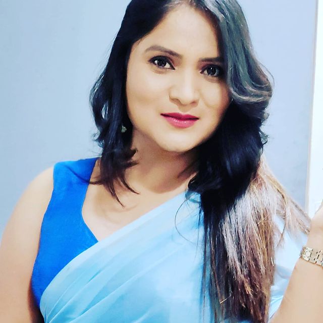 ती मालिकेत नीलम ही भूमिका साकारत आहे.