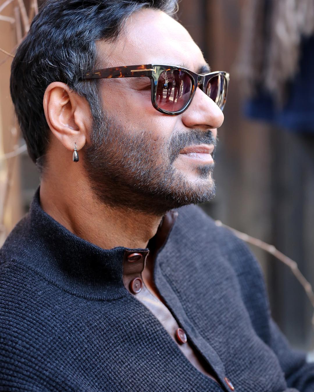 ‘बोलबच्चन’ या चित्रपटातूनही तो विनोदी अंगाने प्रेक्षकांचे मनोरंजन करताना दिसला.