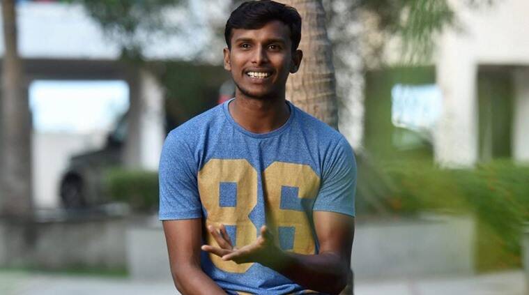 "भारतासाठी क्रिकेट खेळणं माझ्यासाठी जीवनातील सर्वात महत्त्वाचा क्षण आहे. माझा हा प्रवास खूप वेगळा होता. या प्रवासात मला जे प्रेम आणि आपलेपण मिळालंय ते पाहून मी भारावून गेलो आहे. चांगल्या लोकांचा पाठिंबा आणि त्यांच्याकडून मिळणाऱ्या प्रोत्साहनामुळे अशक्यप्राय गोष्टी करणं शक्य झालं", असं नटराजनने ट्विटरद्वारे सांगितलं. दुसऱ्या ट्विटमध्ये त्याने, "मी आज महिंद्रा थार चालवत घरी पोहोचलो आहे. आनंद महिंद्रांचे आभार मानतो, ज्यांनी माझा प्रवास ओळखला आणि प्रोत्साहन दिलं. तुमचं क्रिकेटवरील प्रेम बघून मला विश्वास आहे की माझी गाबा कसोटीतील ही स्वाक्षरीकृत जर्सी तुम्हाला नक्कीच अर्थपूर्ण वाटेल", असं म्हणत नटराजनने गाबा कसोटीत त्याने घातलेली जर्सी स्वतःची स्वाक्षरी करत महिंद्रांना भेट म्हणून पाठवली. नंतर शार्दूलनेही महिंद्रांकडून थार गिफ्ट मिळाल्याची माहिती दिली.