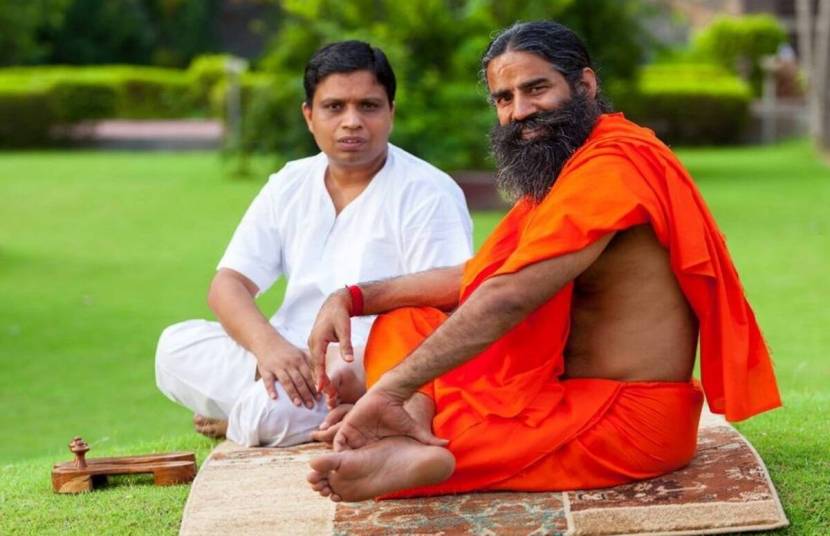 तसेच, २३ ऑगस्ट २०१९ रोजी आचार्य बाळकृष्ण यांची प्रकृती अचानक बिघडली होती. तेव्हा ते बेहोश झाल्याचे सांगितल्या जाते. त्यांना तातडीने पतंजली योगपीठाजवळील रुग्णालयात दाखल करण्यात आले होते. तेथे वैद्यकीय तपासणी केलेल्या डॉक्टरांनी सांगितले होते की, "जेव्हा बाळकृष्ण रुग्णालयात आणण्यात आले तेव्हा ते बोलत नव्हते. सर्व रिपोर्ट नॉर्मल आहेत. पण परंतु न्यूरो लक्षात त्यांना एम्समध्ये रेफर केले". त्यानंतर ऋषिकेश येथील एम्समध्ये बाळकृष्ण यांना नेण्यात आले, तेथेच त्यांच्यावर उपचार करण्यात आले. यावेळी त्यांना हृदयविकाराचा झटका आल्याची बातमी काही माध्यमांमध्ये आली होती. (Express Archive Photo)