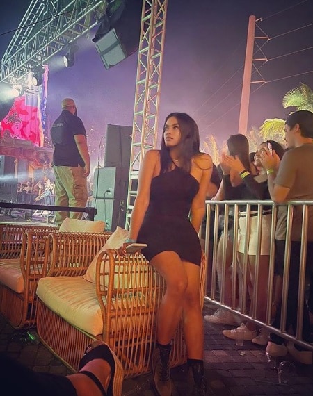 jassym lora vaction photo goes viral after her husband andre russell taken to hospital