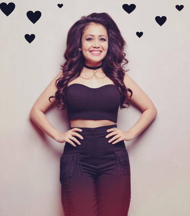 neha kakkar, neha kakkar home, Neha Kakkar birthday, Neha Kakkar age, Neha Kakkar photos, Neha Kakkar old photos,