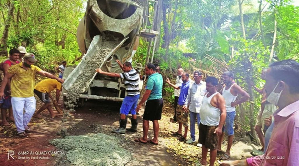 लोकवर्गणी, श्रमदानातून रस्त्याचे काँक्रीटीकरण