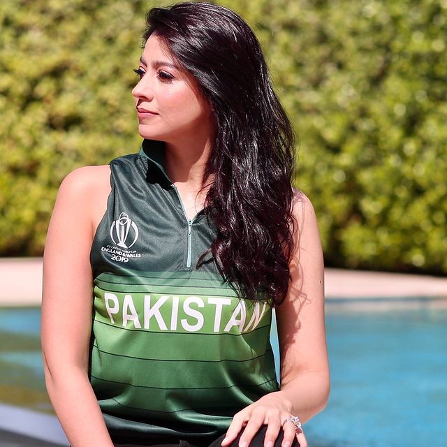 Virat Kohli, Rizla Rehan, fangirl, Virat Kohli fangirl, Rizla Rehan photo, India vs Pakistan, World Cup, Rizla,