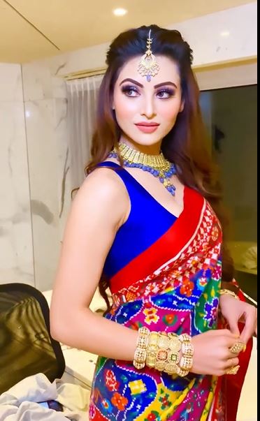 uravashi-rautela-patola-saree-price