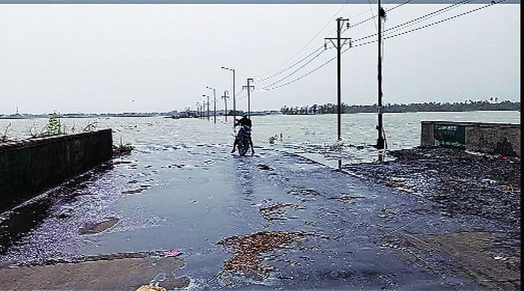 सनसिटी-गास रस्ता पावसाळ्यात संपर्कहीन