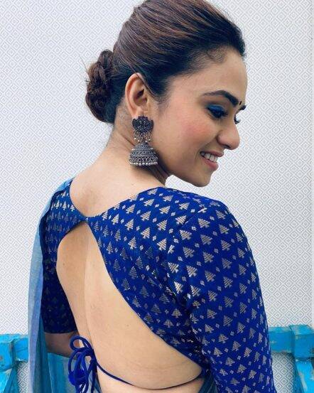 amruta khanvilkar instagram photos