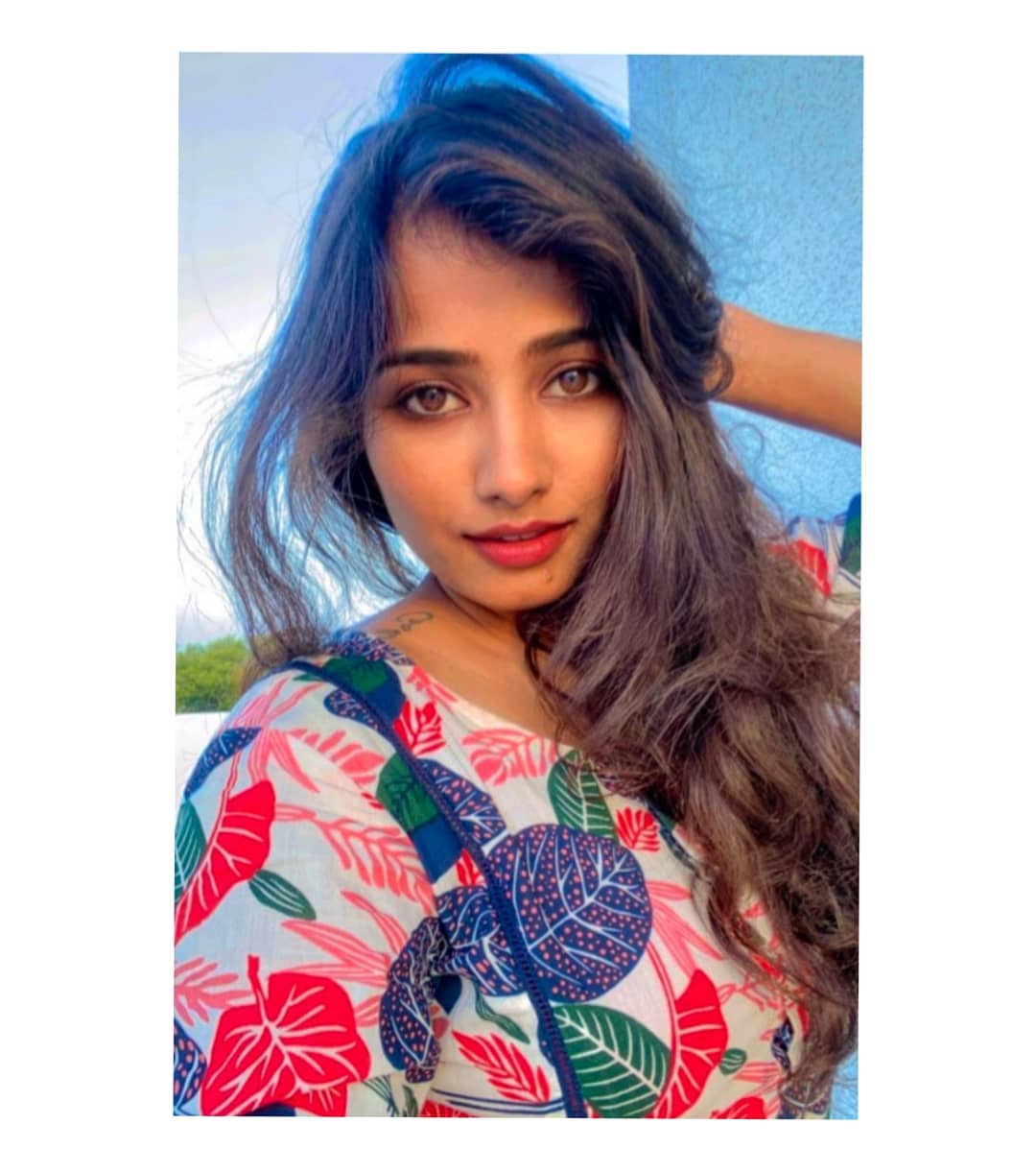 Asmeeta Deshmukh Devmanus Dimple Information Photos