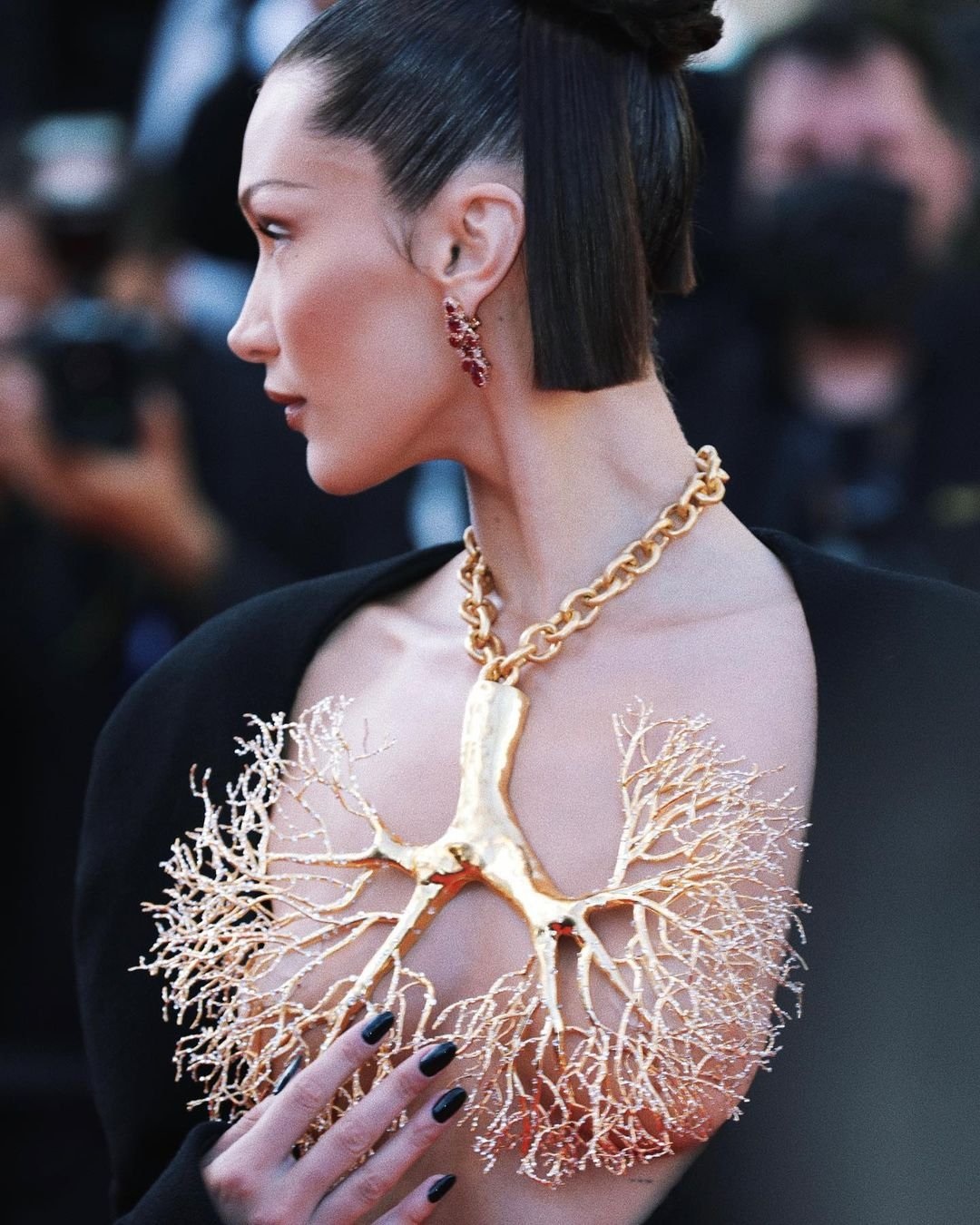 Bella Hadid Gold Lung Necklace At Cannes