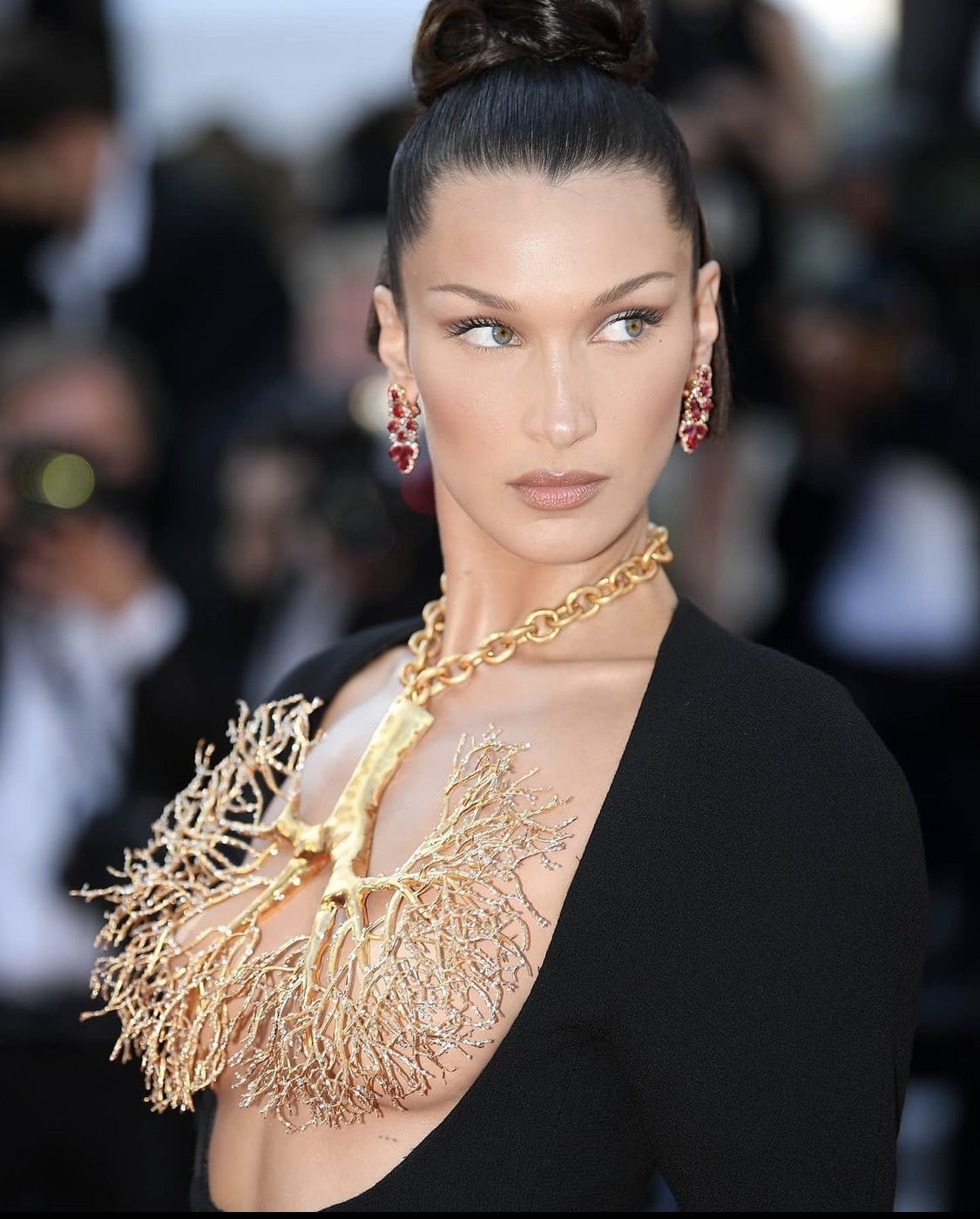 Bella Hadid Gold Lung Necklace At Cannes