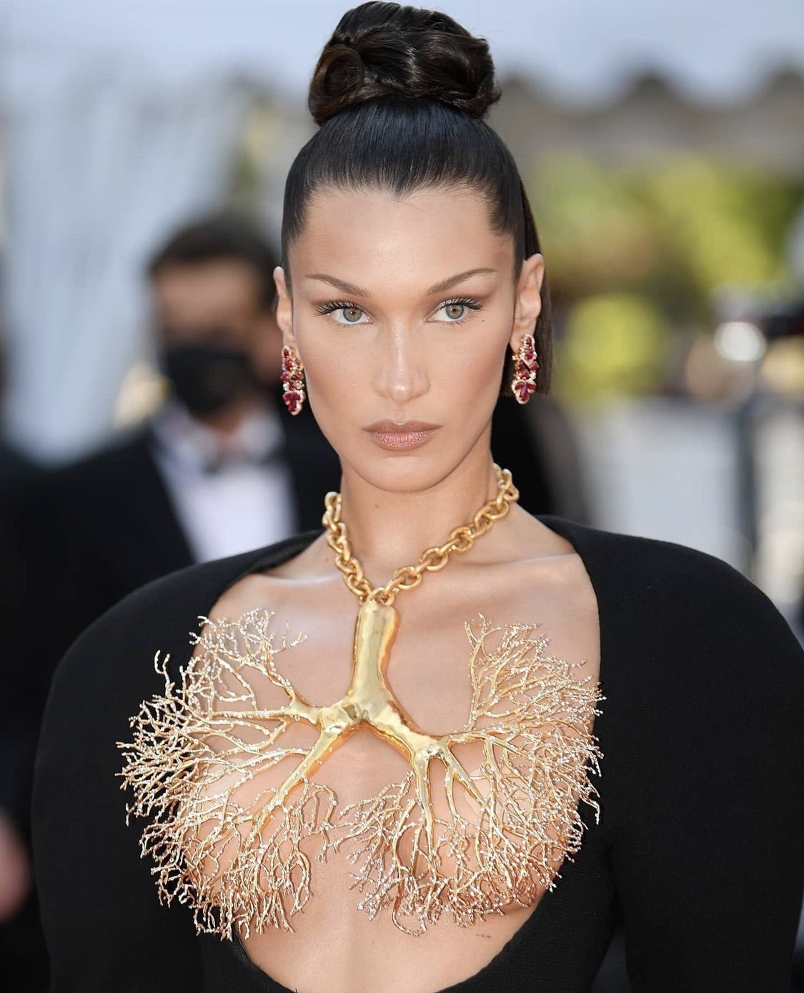 Bella Hadid Gold Lung Necklace At Cannes