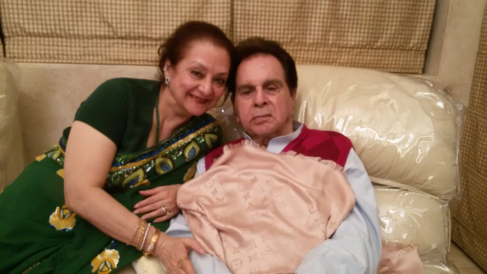 Dilip Kumar Saira Banu Love Story Photos