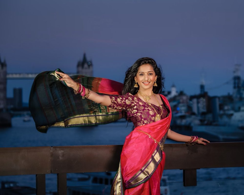 Maharashtrian saree on the streets of London
