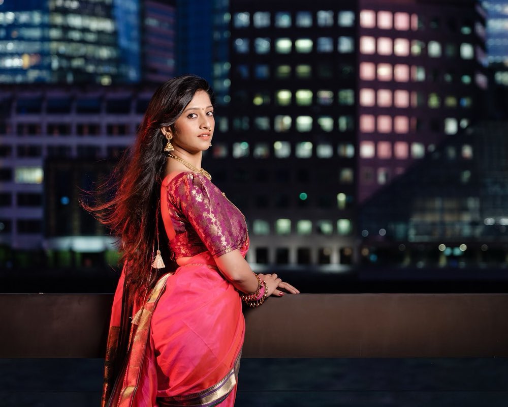 Maharashtrian saree on the streets of London