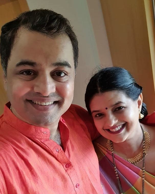 Subodh Bhave Manjiri Bhave Anniversary Love Story Wedding Photos