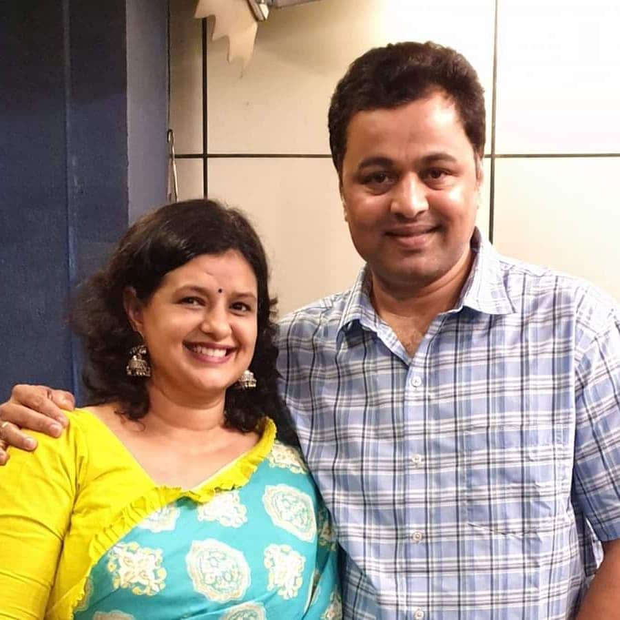 Subodh Bhave Manjiri Bhave Anniversary Love Story Wedding Photos