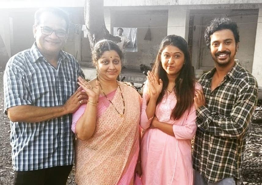 Virajas Kulkarni Majha Hoshil Na instagram photo with funny caption