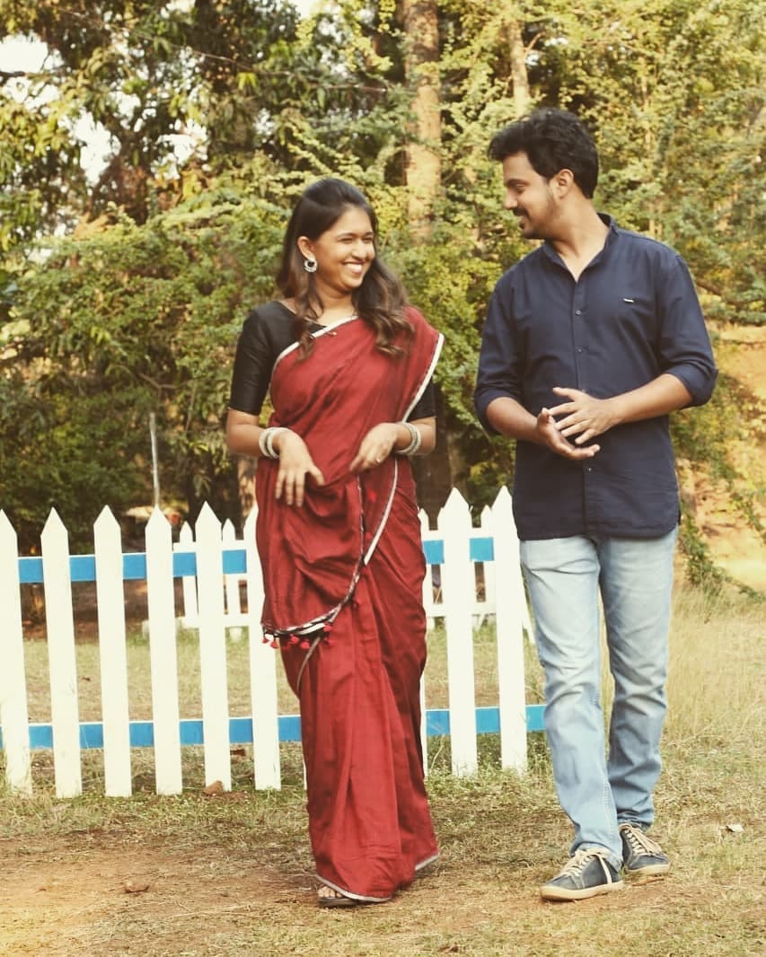 Virajas Kulkarni Majha Hoshil Na instagram photo with funny caption
