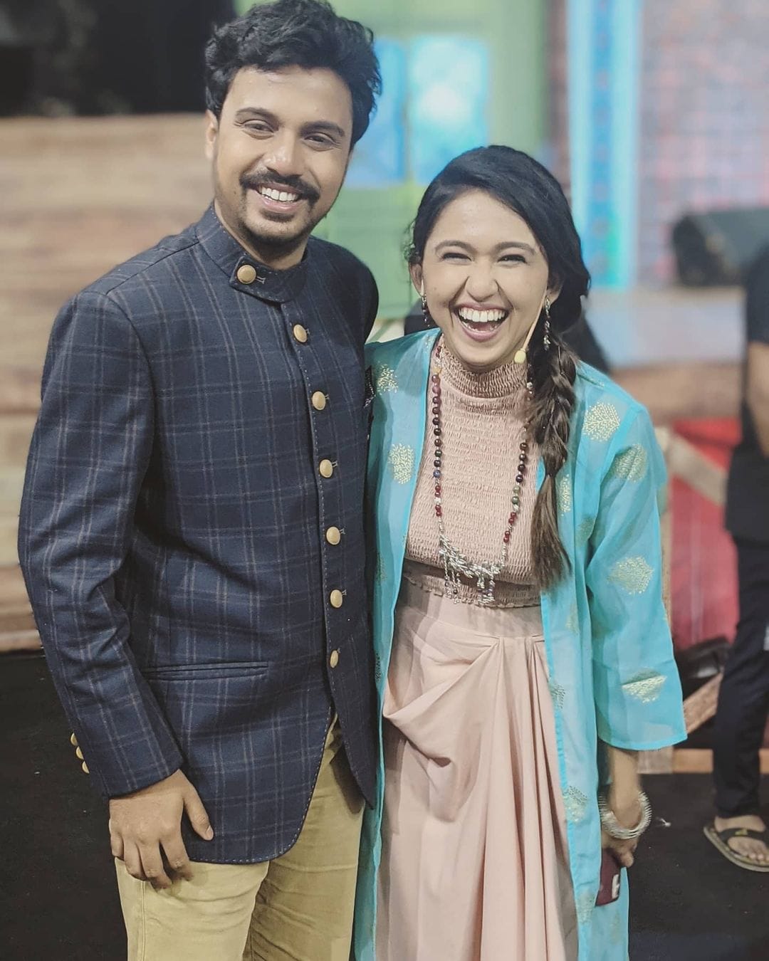 Virajas Kulkarni Majha Hoshil Na instagram photo with funny caption