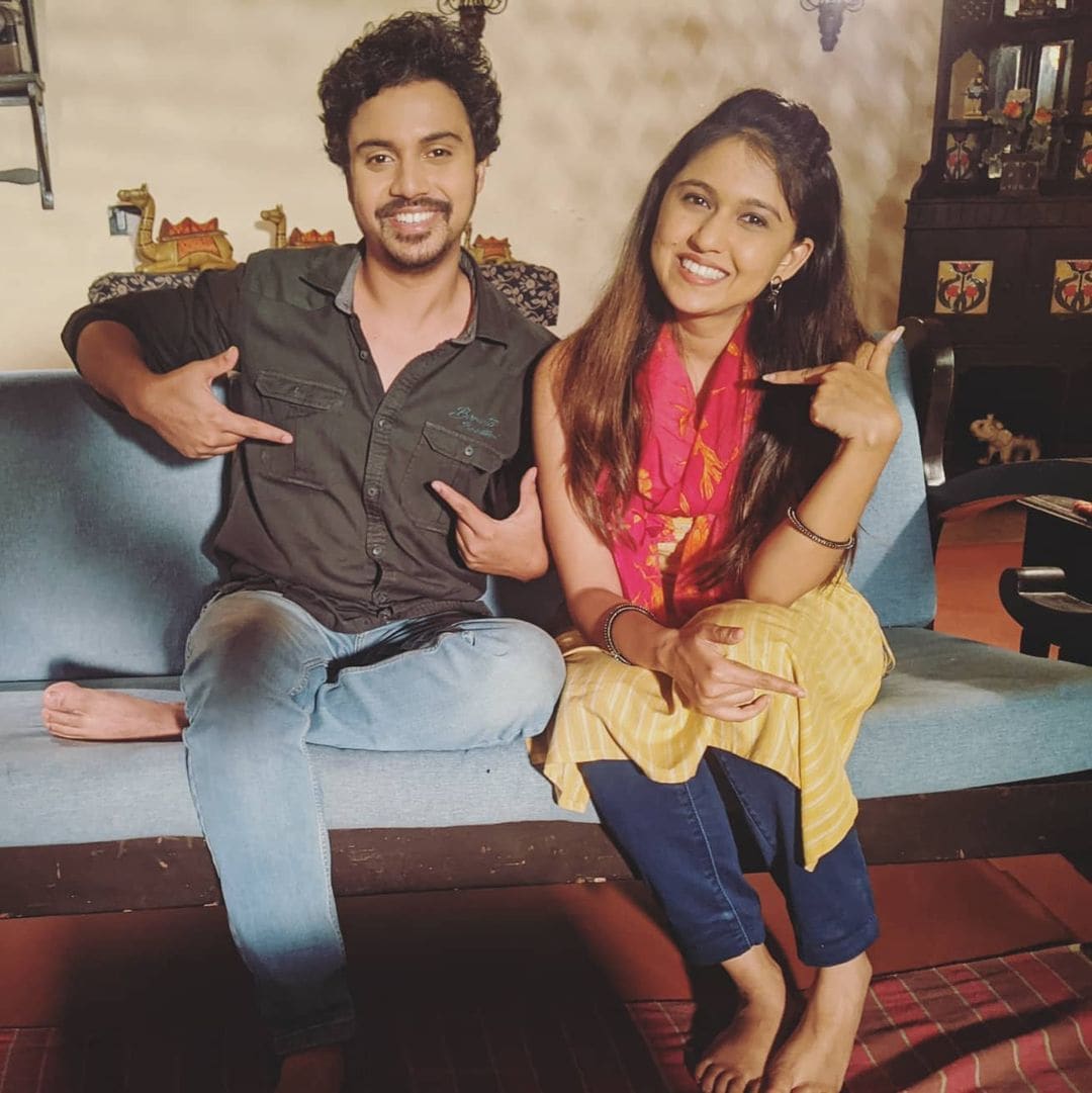 Virajas Kulkarni Majha Hoshil Na instagram photo with funny caption