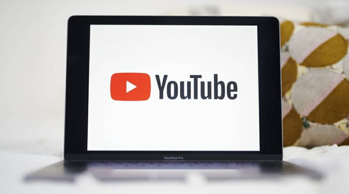 YouTube ने आता एक नवं फिचर लाँच केलं आहे. या फिचरचं नाव Super Thanks असं ठेवण्यात आलं असून या फिचरमुळे क्रिएटर्सना पैसे कमविण्याची नवी संधी उपलब्ध होईल. (Photo : Indian Express)