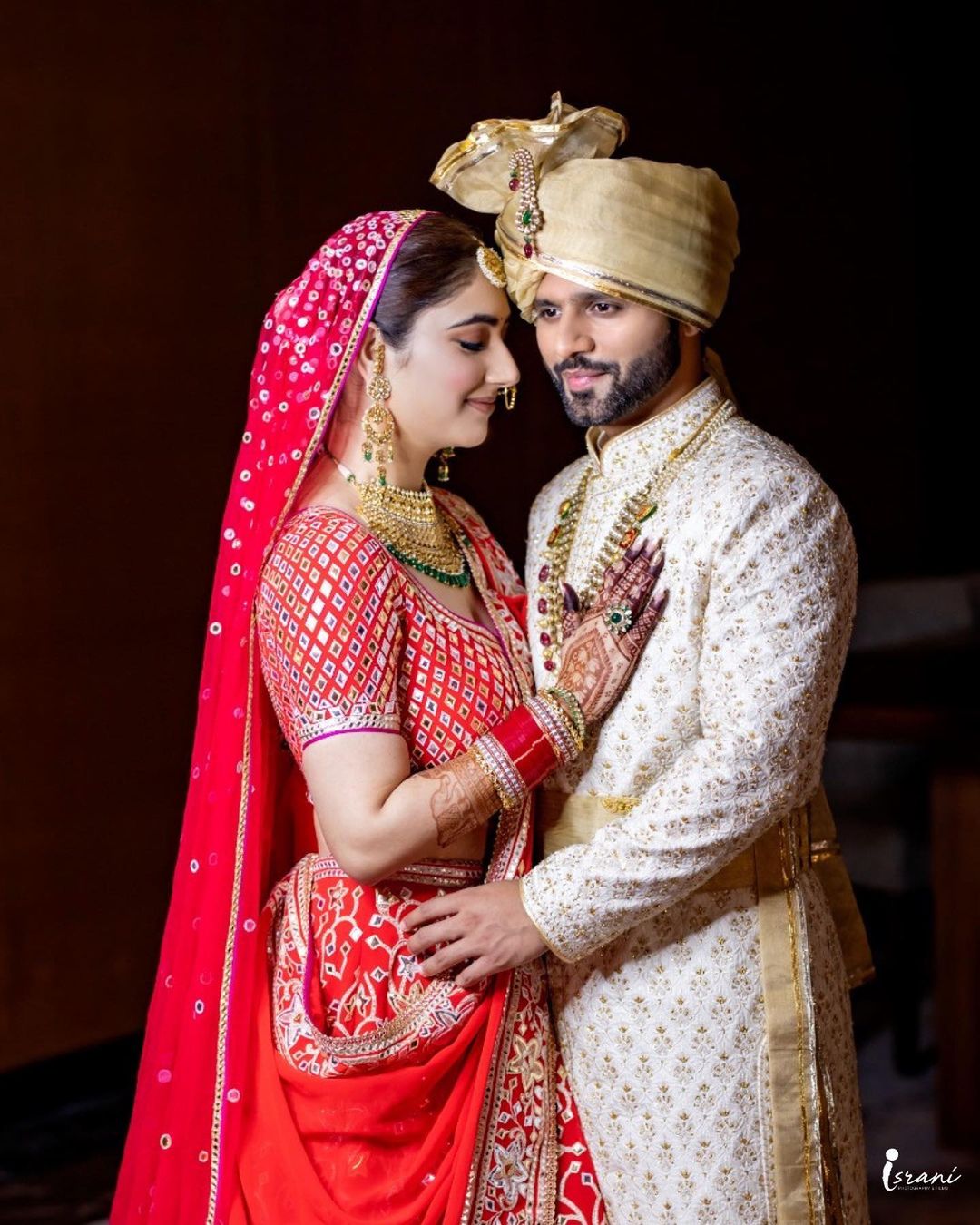 dishul-rahul-vaidya-disha-parmar-wedding-pics (5)