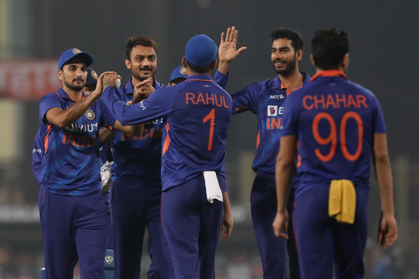 ind vs nz rohit sharma receives trophy and stand in corner