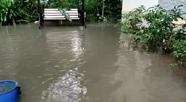 PHOTOS Water seeps into Ayurvedacharya Balaji Tambe center
