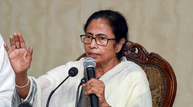 पश्चिम बंगालच्या मुख्यमंत्री ममता बॅनर्जी पाचव्या स्थानावर आहेत. (Photo- Indian Express)